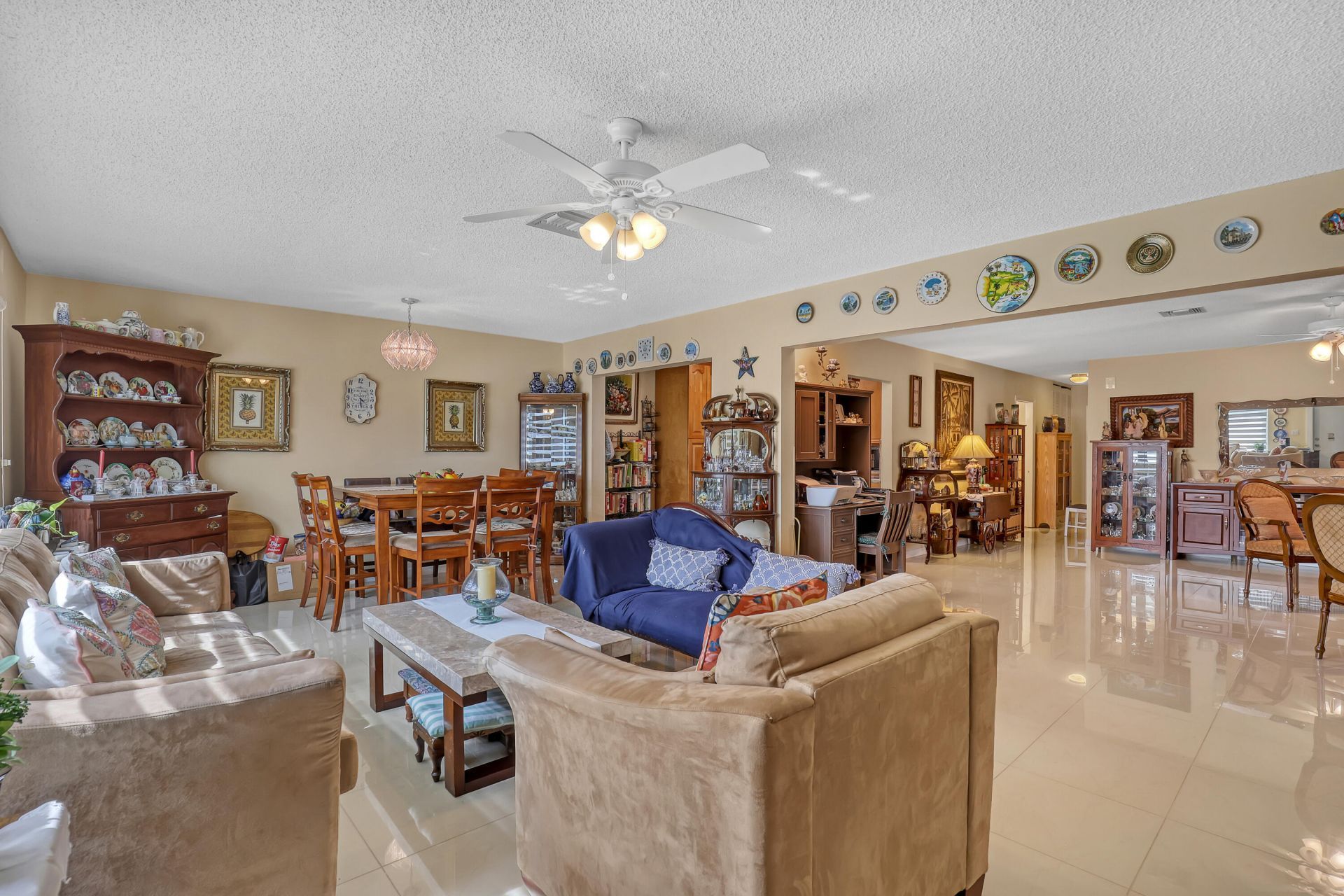 2886 Fernley Drive E, Unit 5, West Palm Beach, FL 33415 Photo
