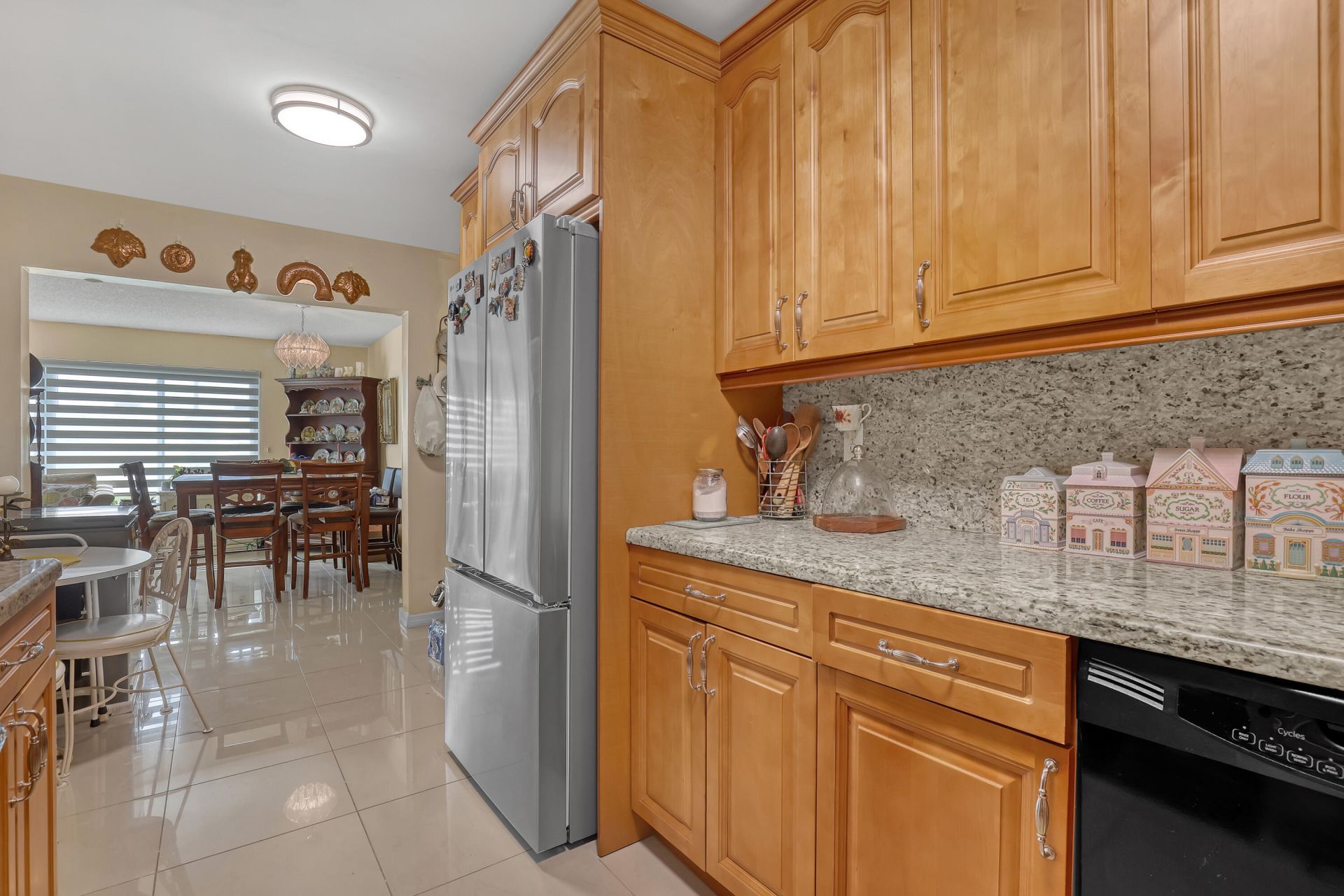 2886 Fernley Drive E, Unit 5, West Palm Beach, FL 33415 Photo