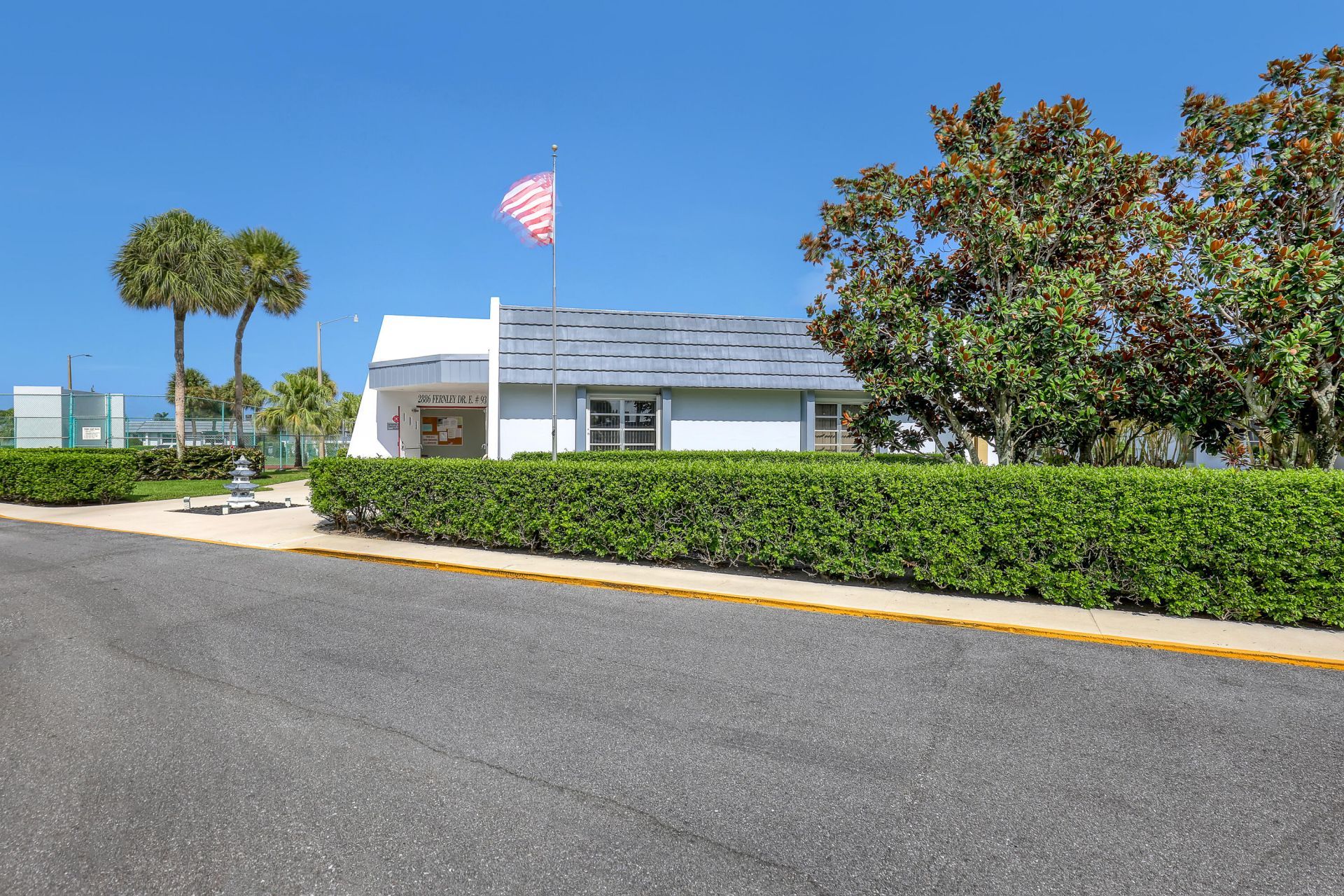 2886 Fernley Drive E, Unit 5, West Palm Beach, FL 33415 Photo