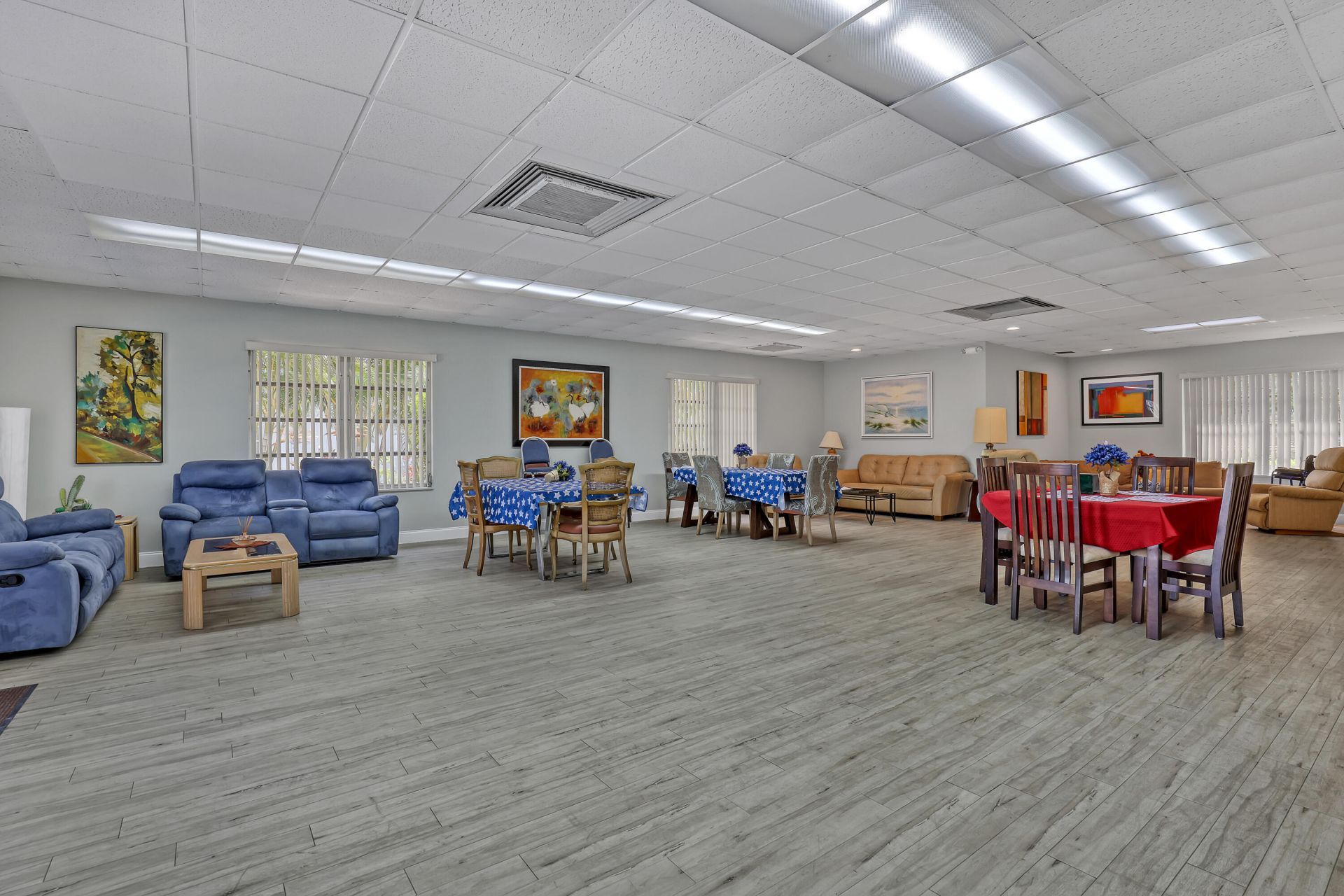 2886 Fernley Drive E, Unit 5, West Palm Beach, FL 33415 Photo