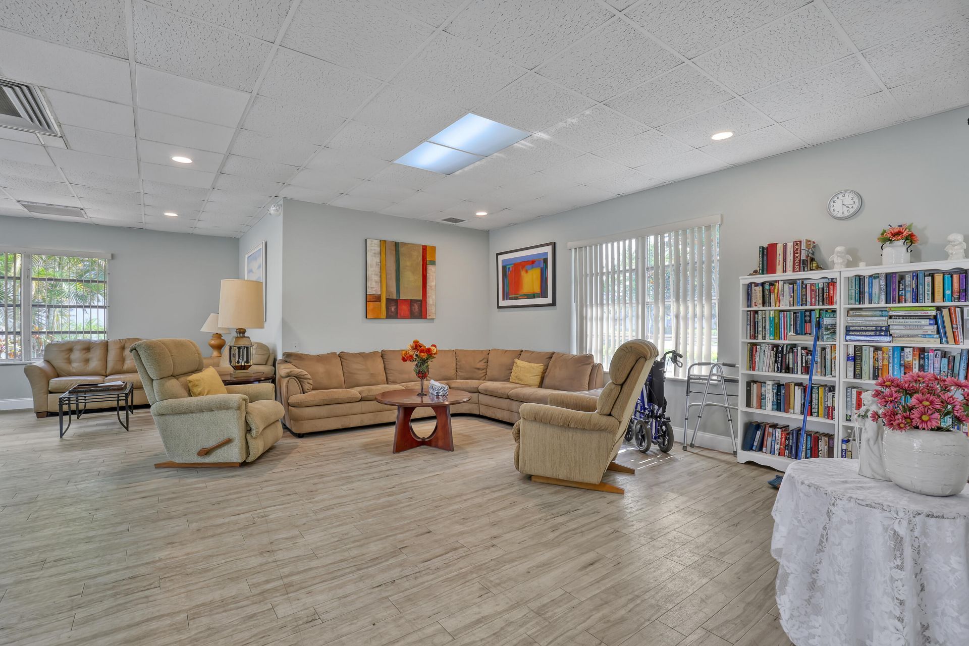 2886 Fernley Drive E, Unit 5, West Palm Beach, FL 33415 Photo