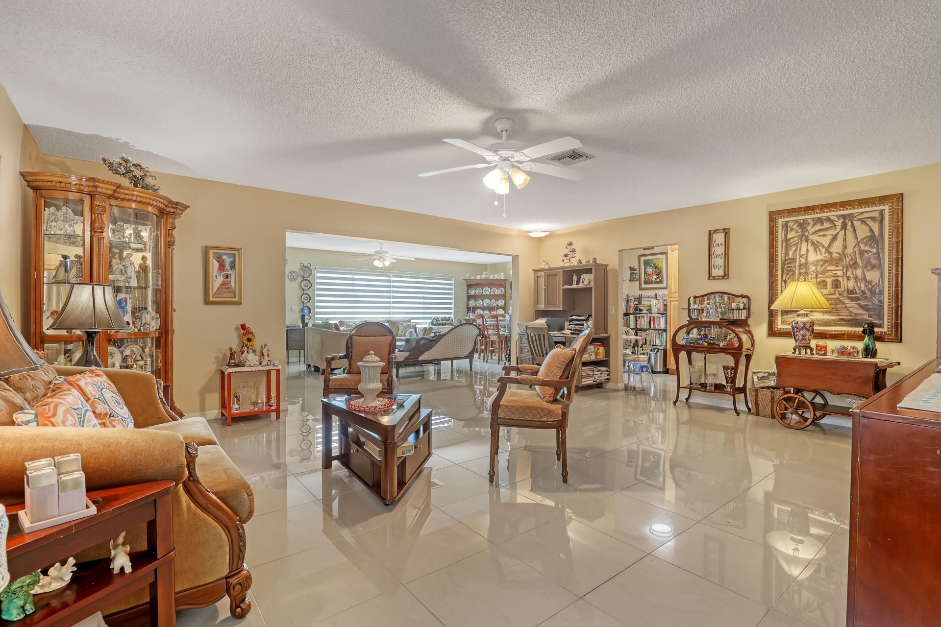 2886 Fernley Drive E, Unit 5, West Palm Beach, FL 33415 Photo