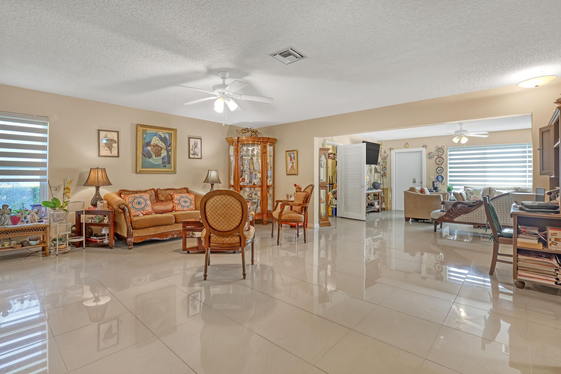 2886 Fernley Drive E, Unit 5, West Palm Beach, FL 33415 Photo