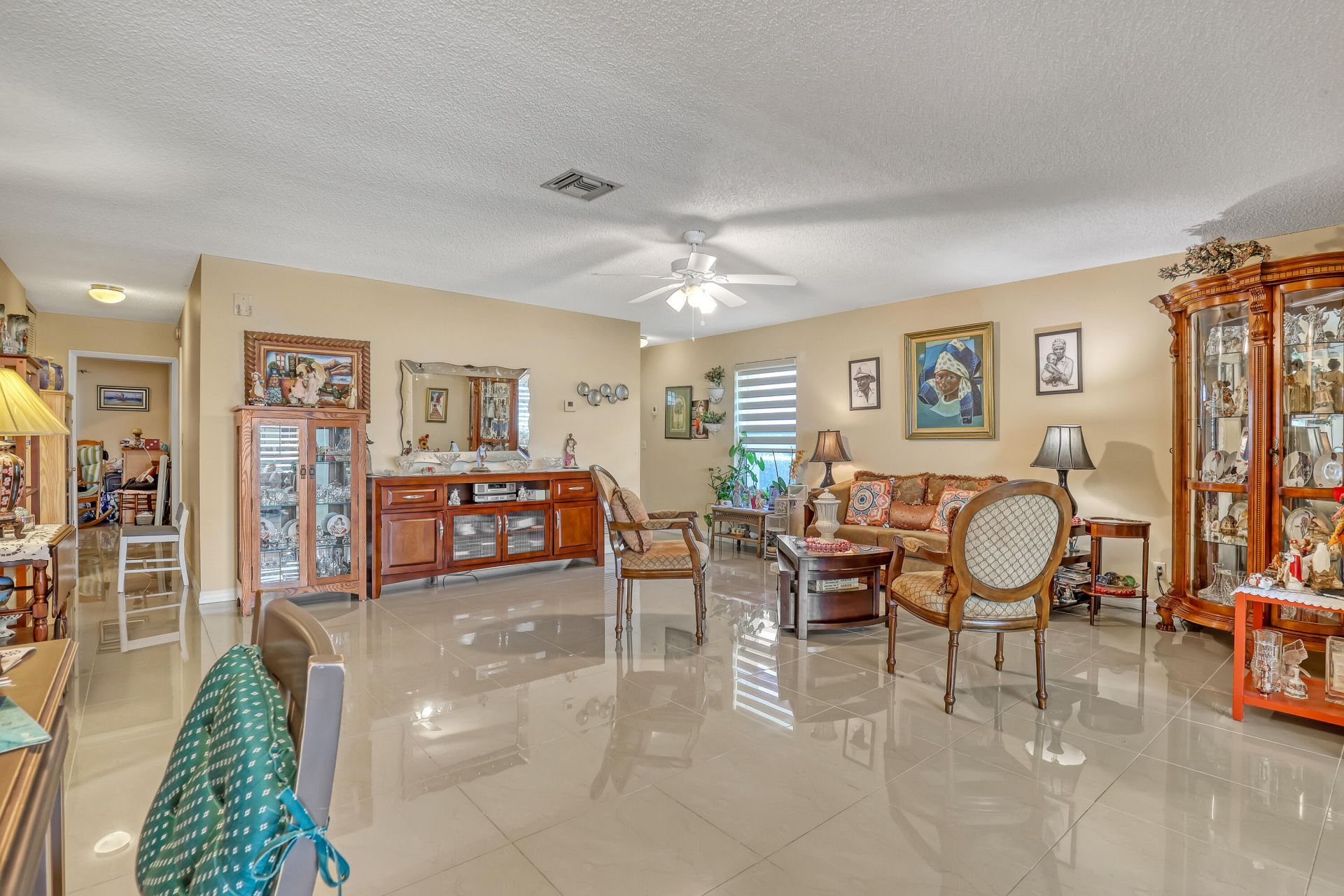 2886 Fernley Drive E, Unit 5, West Palm Beach, FL 33415 Photo