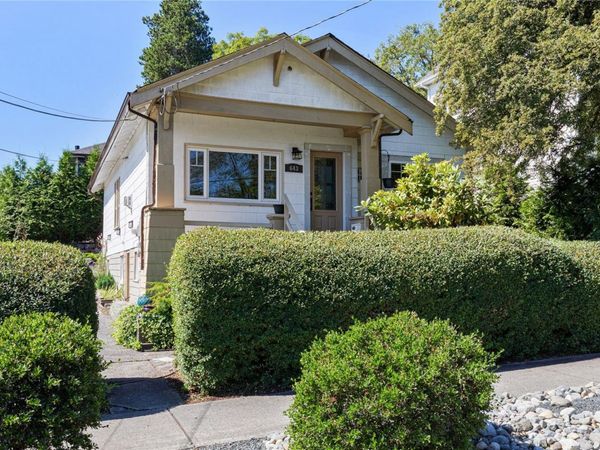 643 Kennedy St , Nanaimo, BC V9R 2J9