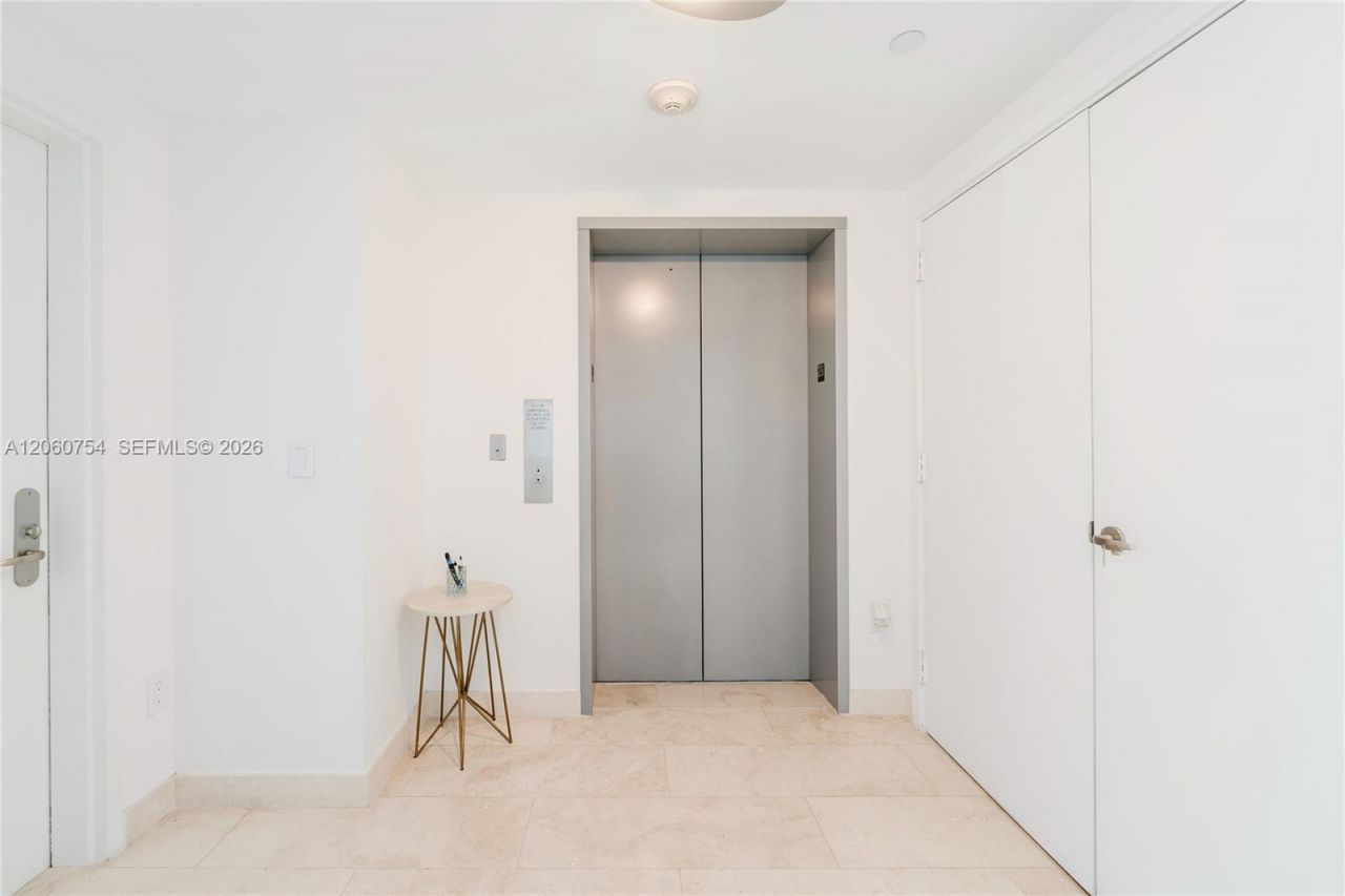 1331 Brickell Bay Dr, Unit 2805, Miami, FL 33131 Photo