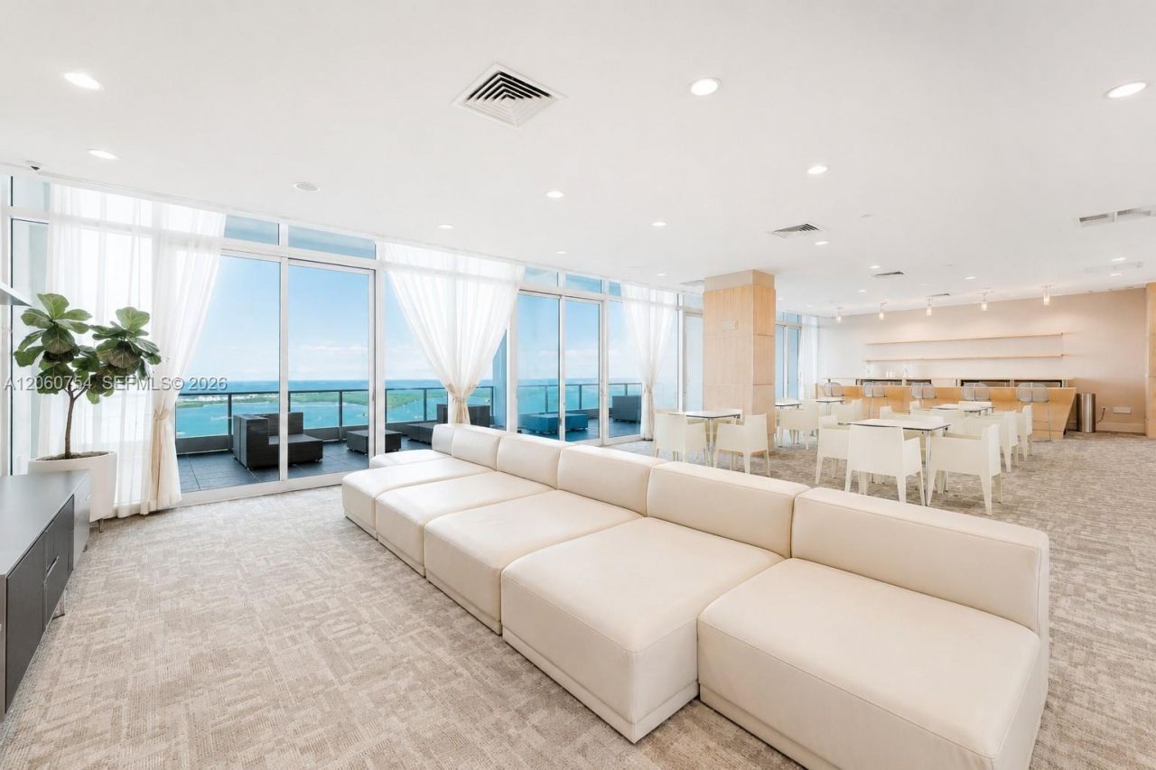 1331 Brickell Bay Dr, Unit 2805, Miami, FL 33131 Photo