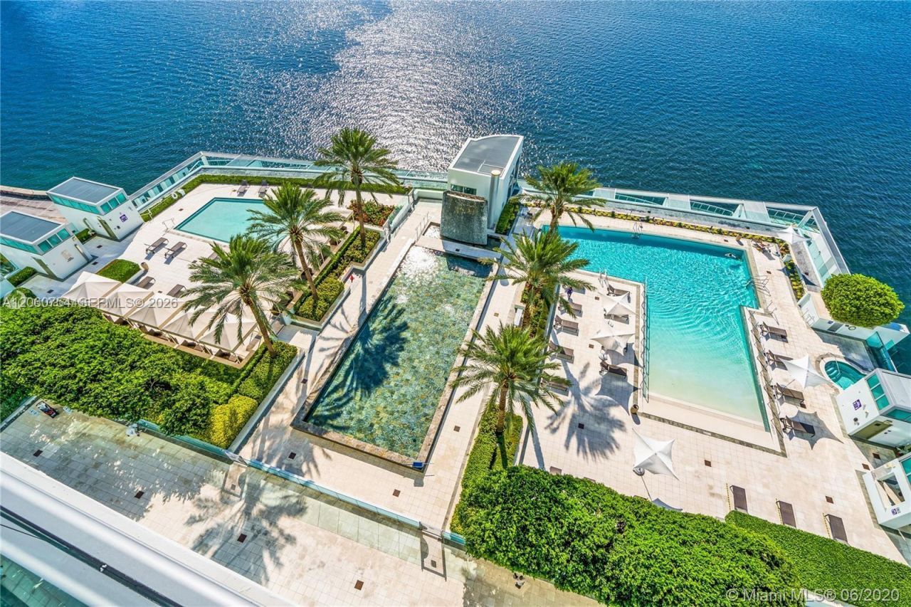 1331 Brickell Bay Dr, Unit 2805, Miami, FL 33131 Photo