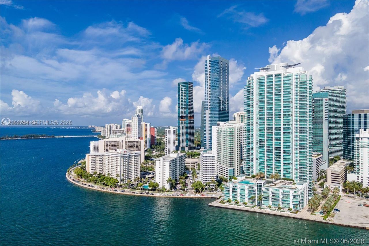 1331 Brickell Bay Dr, Unit 2805, Miami, FL 33131 Photo