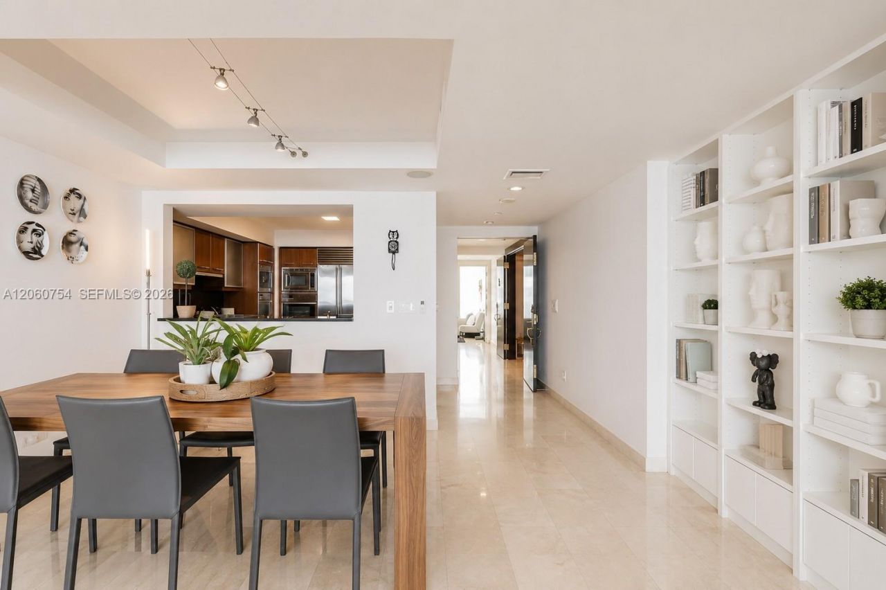 1331 Brickell Bay Dr, Unit 2805, Miami, FL 33131 Photo