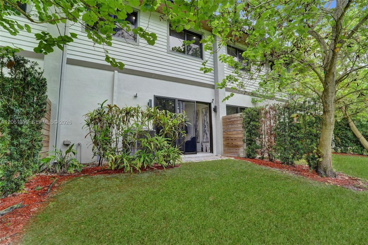10533 NW 28th Ct, Coral Springs, FL 33065 Photo