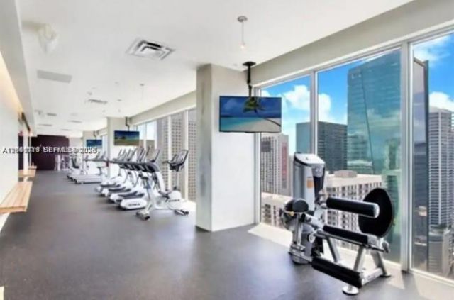 151 SE 1st St, Unit 3111, Miami, FL 33131 Photo