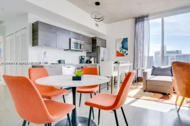 151 SE 1st St, Unit 3111, Miami, FL 33131 Photo