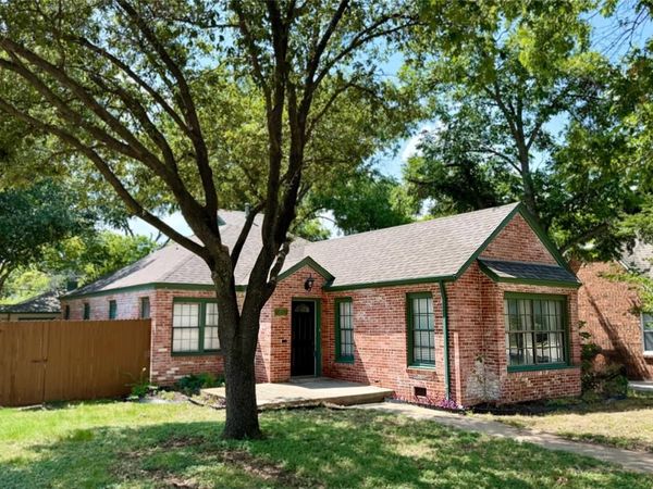 3444 Rogers Avenue, Fort Worth, TX 76109