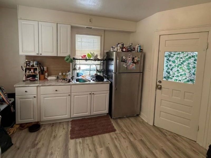 2394 Elyria Avenue , Lorain, OH 44055 Photo 5