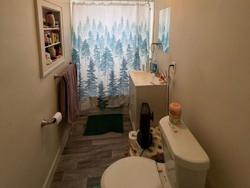 2394 Elyria Avenue , Lorain, OH 44055 Photo 7