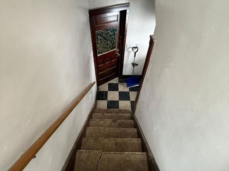 2394 Elyria Avenue , Lorain, OH 44055 Photo 8