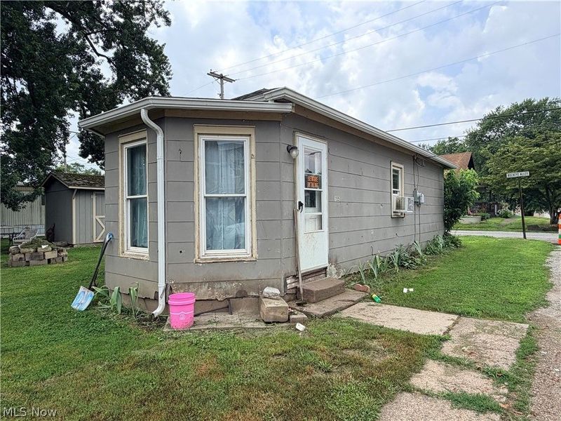 209 S Main Street , Killbuck, OH 44637 Photo 4