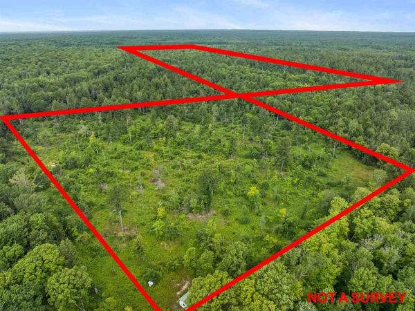 5206 Prout Road, Naubinway, MI 49762