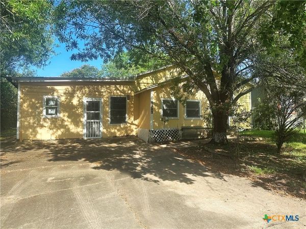 1503 Lova Drive , Victoria, TX 77901