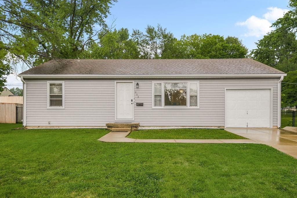 903 NE 67th Place, Gladstone, MO 64118 Main Photo