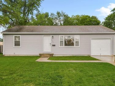 903 NE 67th Place, Gladstone, MO 64118