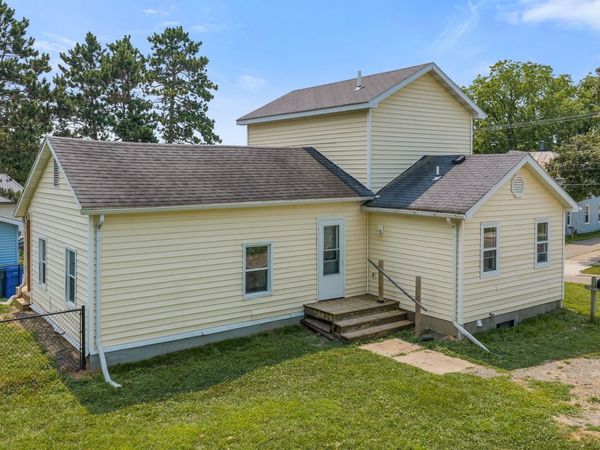 422 Ridge Street, Baraboo, WI 53913
