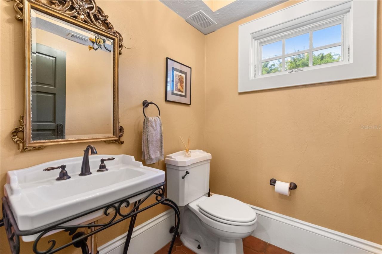 737 Springdale Rd, Orlando, FL 32804 Photo