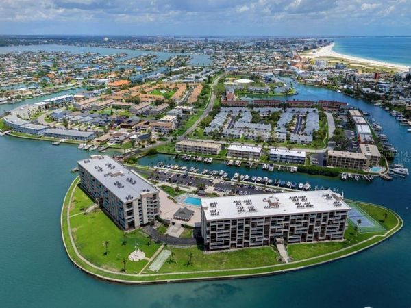 1 KEY CAPRI , Unit 406W, ST PETERSBURG, FL 33706
