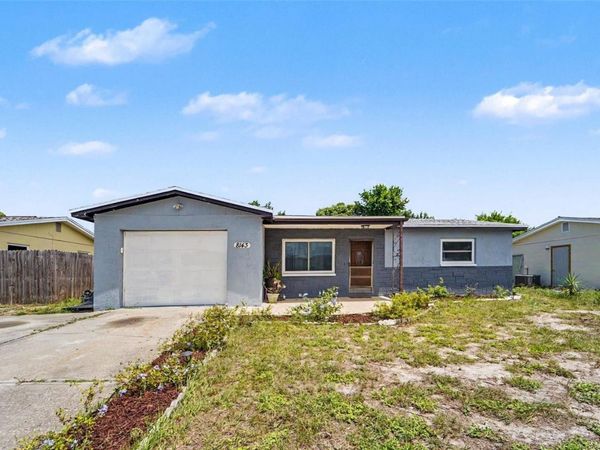 8143 HIXTON DRIVE , PORT RICHEY, FL 34668