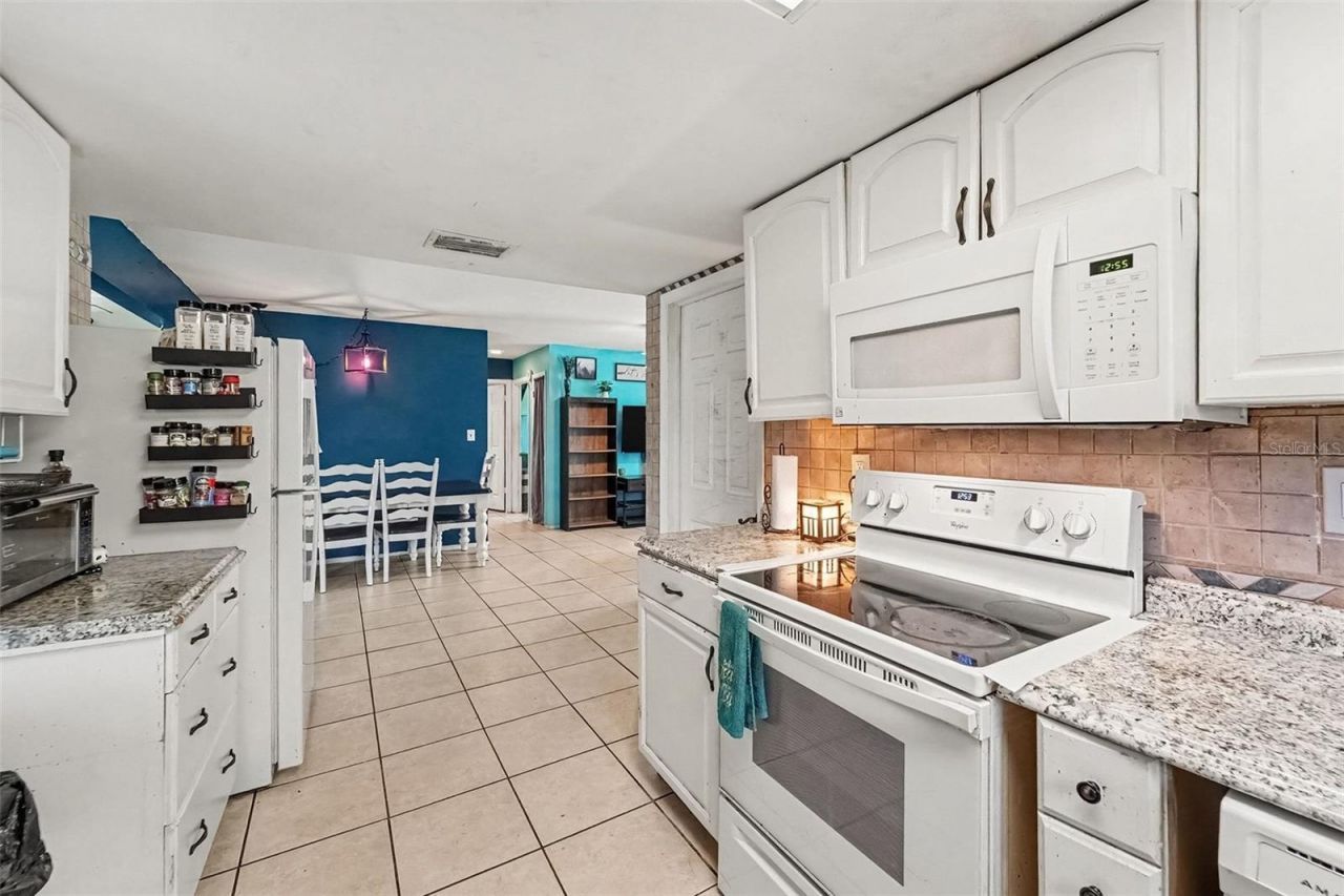 8143 Hixton Drive , Port Richey, FL 34668 Photo