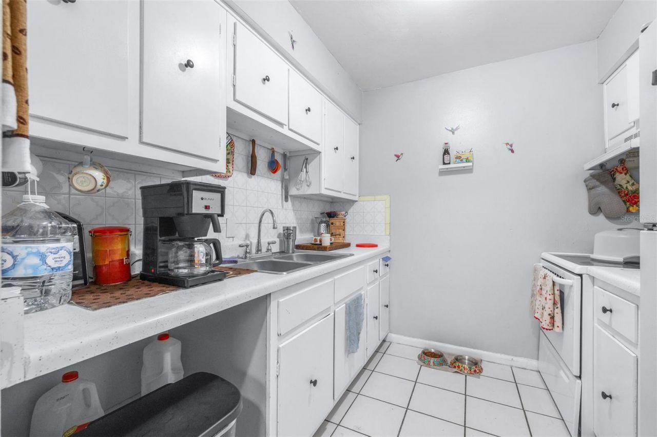 5901 Gibson Avenue, Tampa, FL 33617 Photo