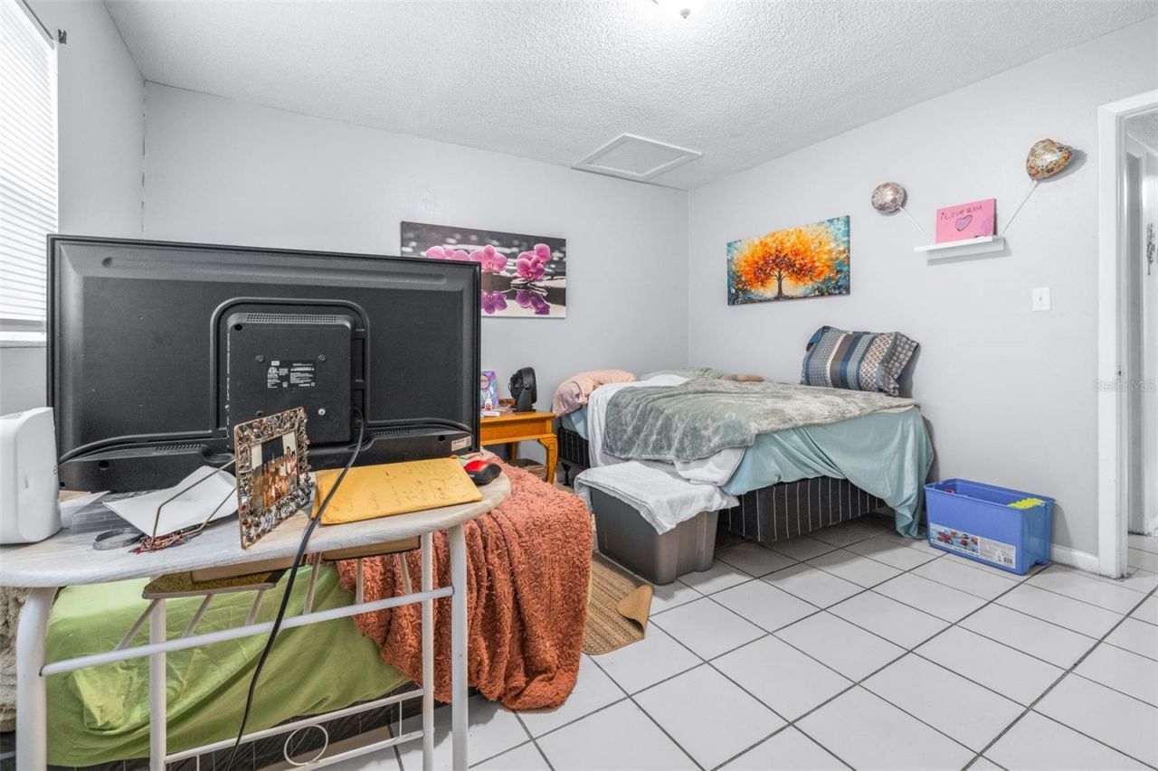 5901 Gibson Avenue, Tampa, FL 33617 Photo