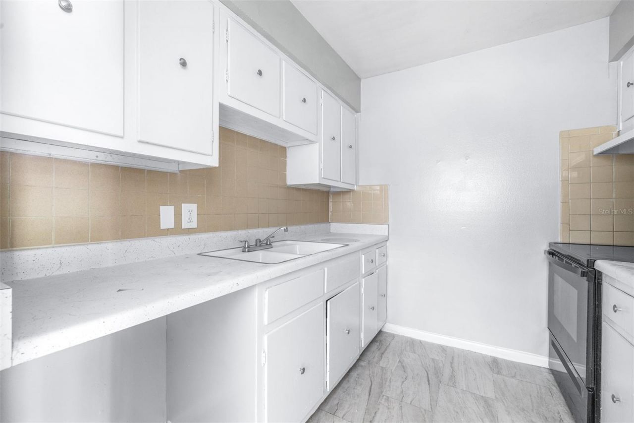 5901 Gibson Avenue, Tampa, FL 33617 Photo