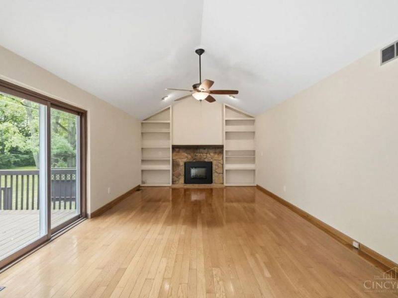 7590 Rolling Meadows Drive, West Chester, OH 45069 Photo 11