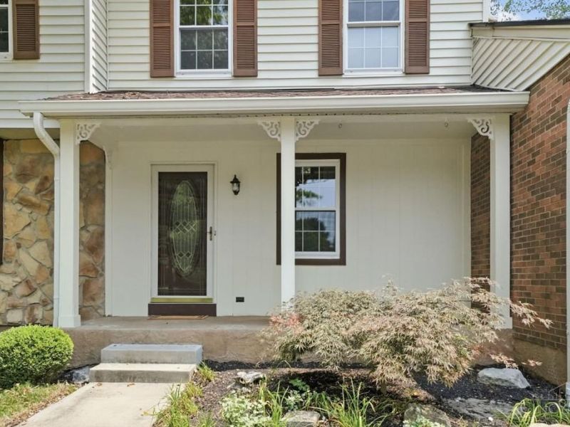 7590 Rolling Meadows Drive, West Chester, OH 45069 Photo 4