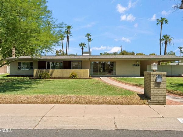 1322 W FRIER Drive, Phoenix, AZ 85021