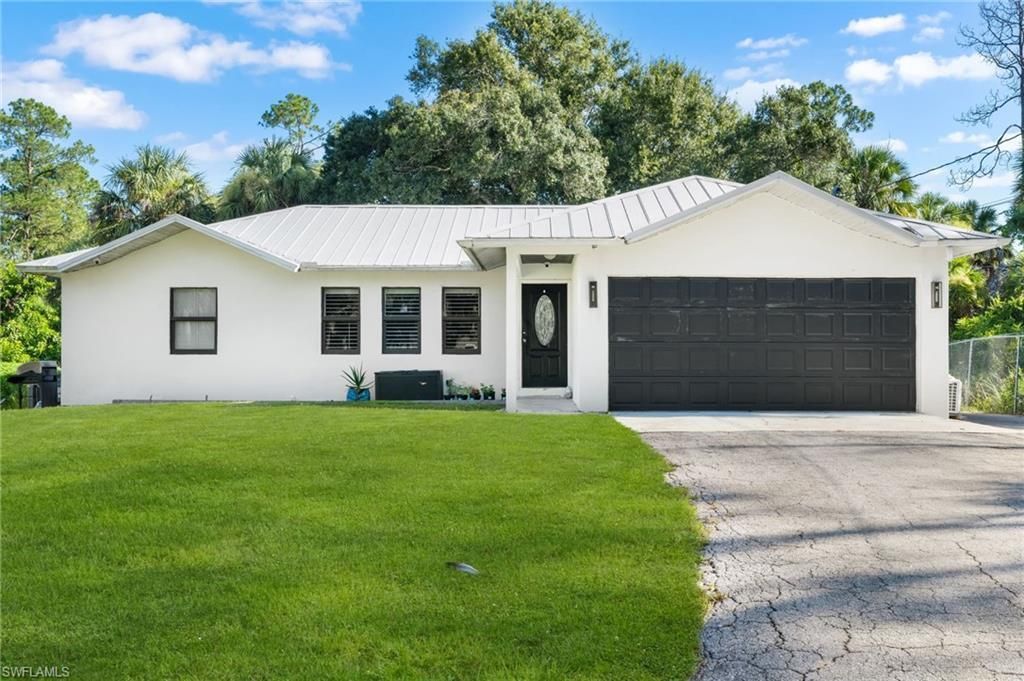 1871 Golden Gate Blvd E, Naples, FL 34120 Photo
