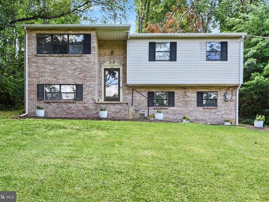 25 Scout Lane, Hummelstown, PA 17036 Main Photo