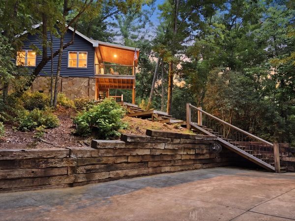 6174 Crow Creek Road, Lakemont, GA 30552