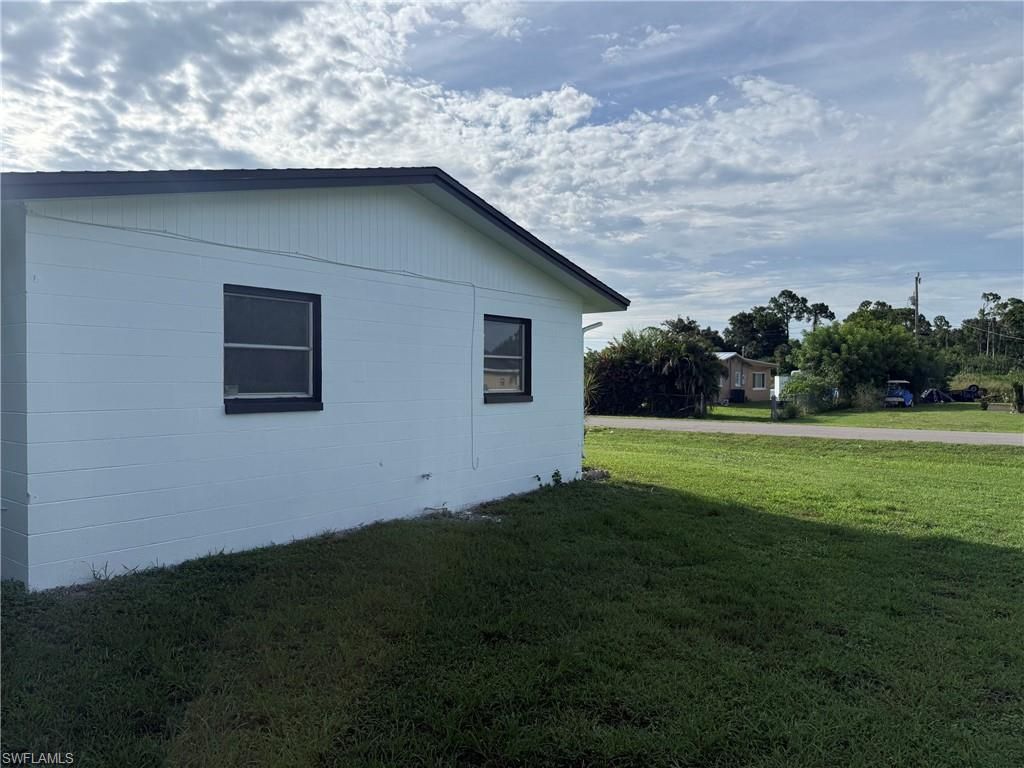212 Davis Rd, Lehigh Acres, FL 33936 Photo