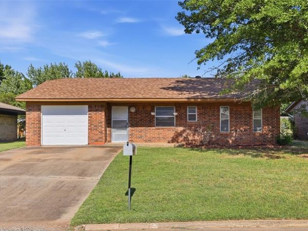 1623 Hardwood Grove Street, Tecumseh, OK 74873