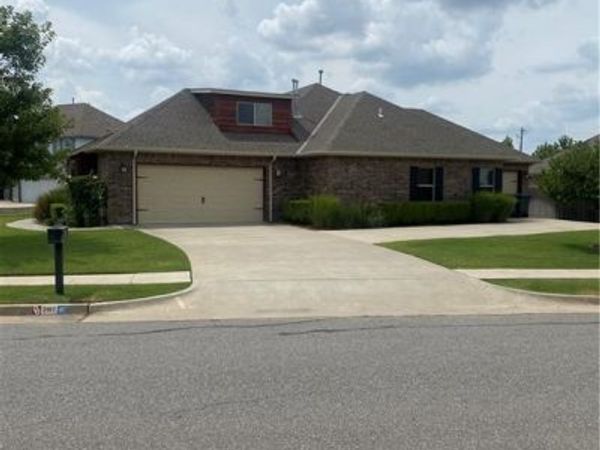 2817 Marigold Lane, Edmond, OK 73013