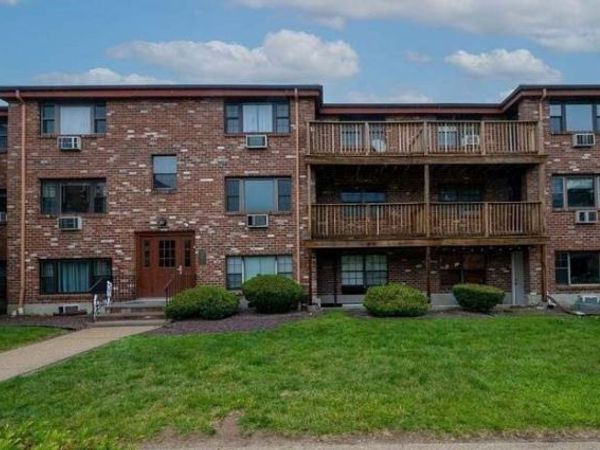 14 B Mayberry Dr, Unit 8, Westborough, MA 01581