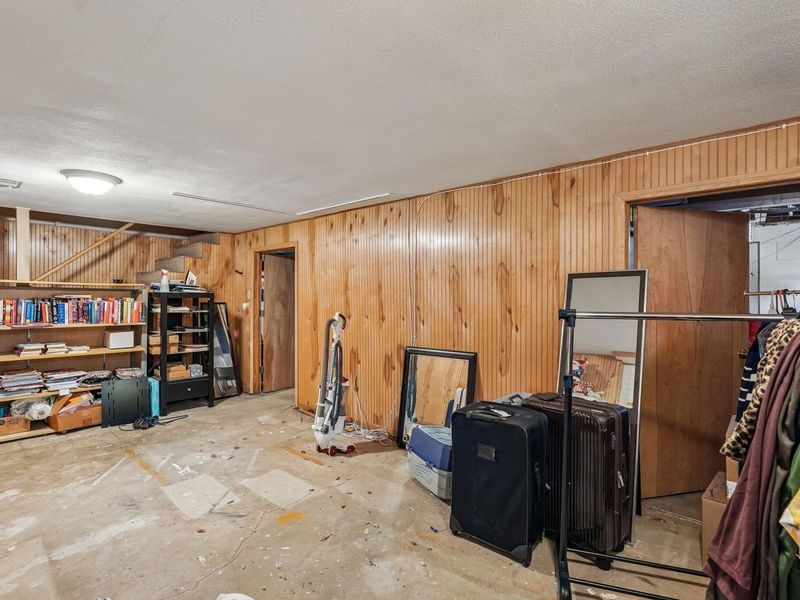 1638 Dollivor Drive, Columbus, OH 43235 Photo 32