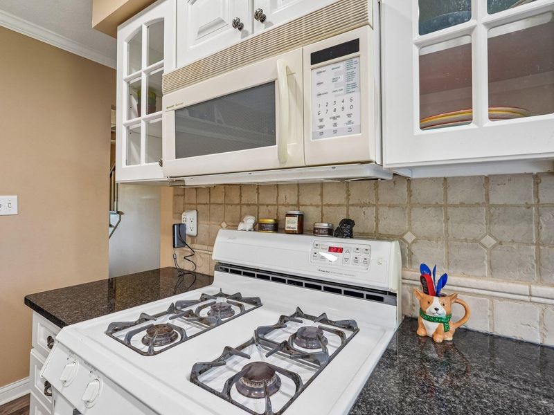1638 Dollivor Drive, Columbus, OH 43235 Photo 9