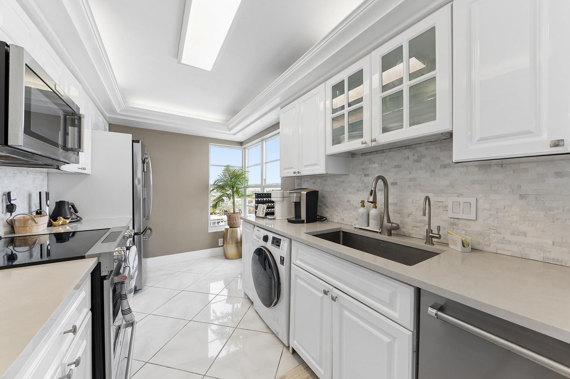 1021 Hillsboro Mile Hillsboro Mile, Unit 1008, Hillsboro Beach, FL 33062 Photo