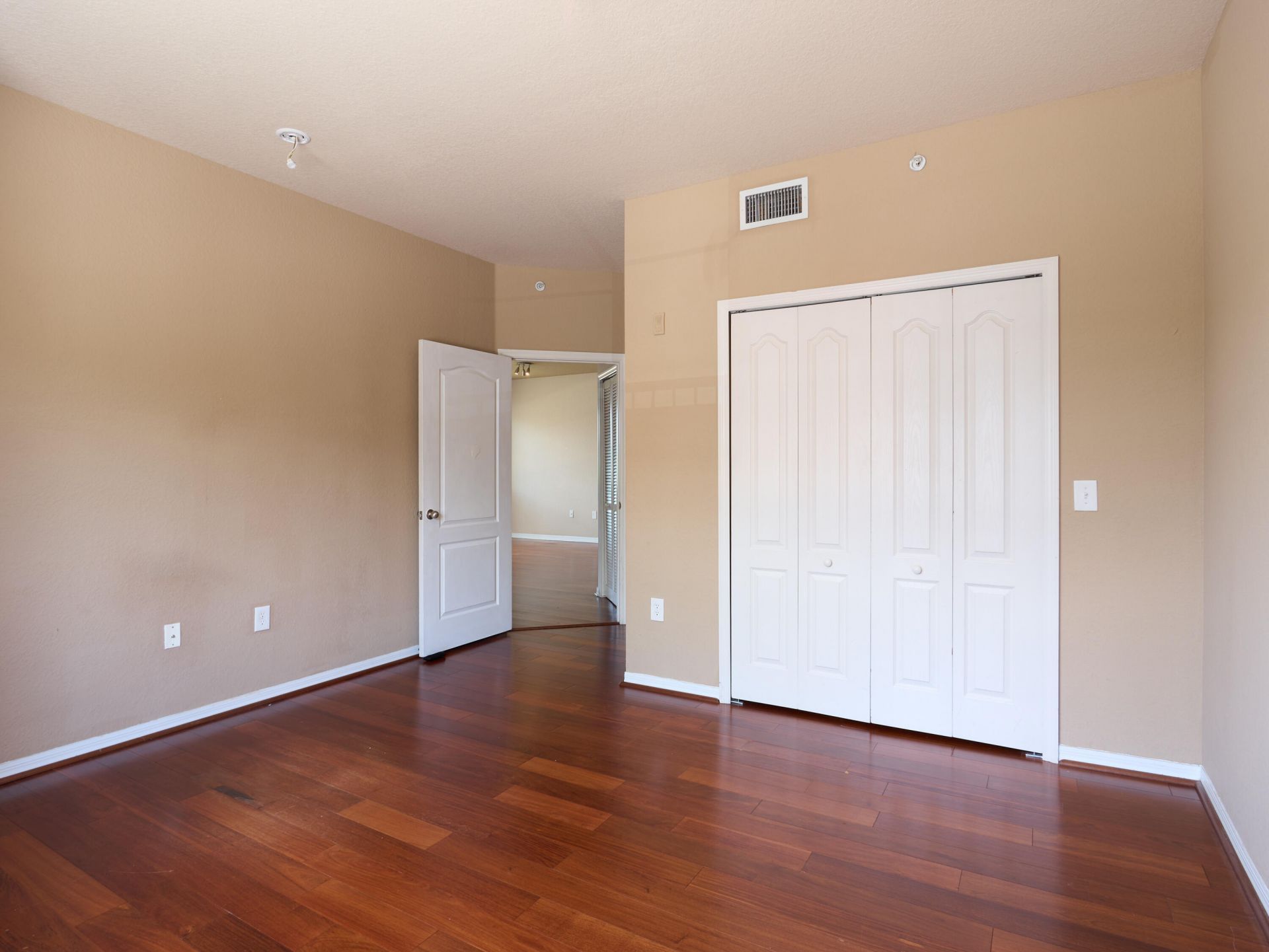 11037 Legacy Boulevard, Unit 201, Palm Beach Gardens, FL 33410 Photo