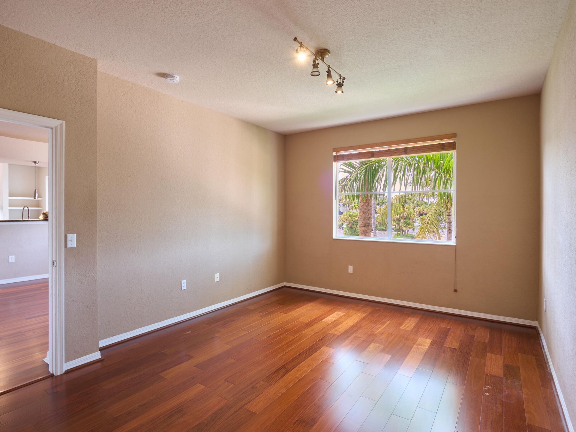 11037 Legacy Boulevard, Unit 201, Palm Beach Gardens, FL 33410 Photo