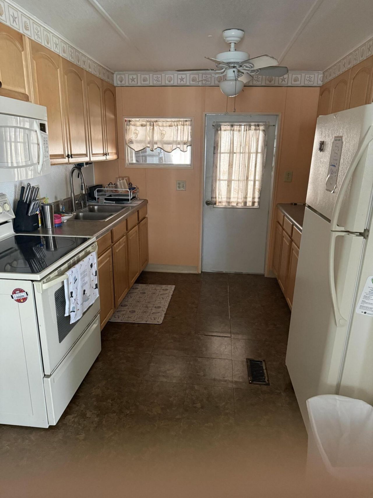 29 Golf Drive, Port Saint Lucie, FL 34952 Photo